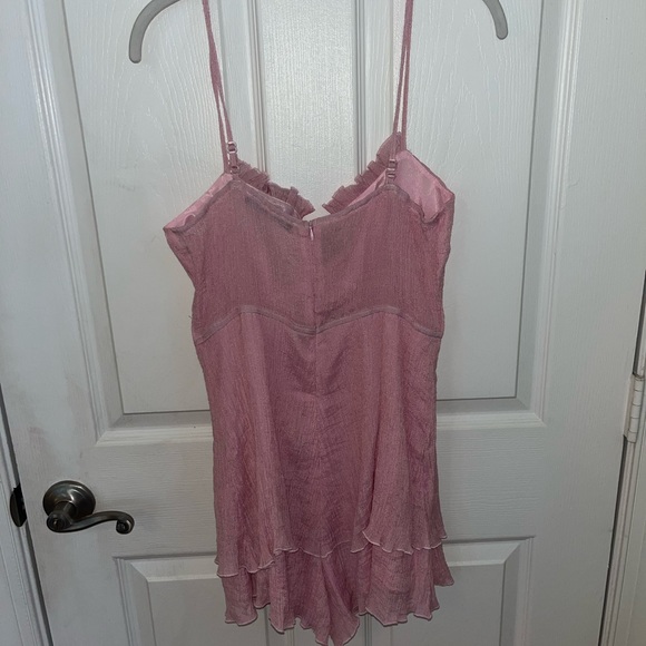 Pink romper - Picture 4 of 4